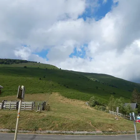 Les De Montorgueil Camping *